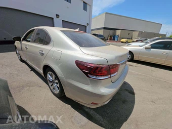 2013 Lexus LS 460 - miniatura 2