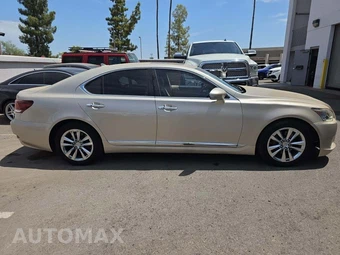 2013 Lexus LS 460 - miniatura 4