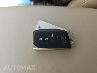 2013 Lexus LS 460 - miniatura 8