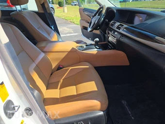2013 Lexus LS 460 – miniatura 18