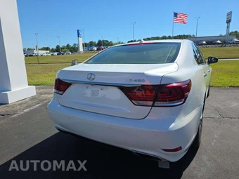 2013 Lexus LS 460 – miniatura 3