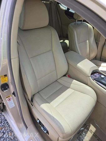 2013 Lexus LS 460 – miniatura 18