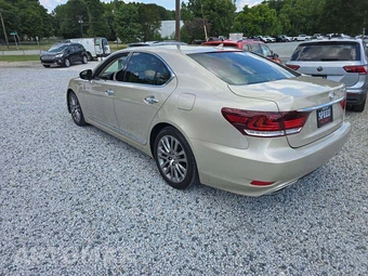 2013 Lexus LS 460 – miniatura 2