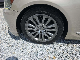 2013 Lexus LS 460 – miniatura 21