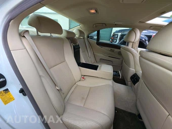 2013 Lexus LS 460 – miniatura 16