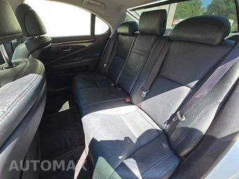 2013 Lexus LS 460 – miniatura 13