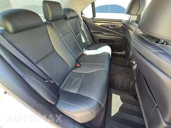 2013 Lexus LS 460 – miniatura 16