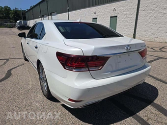 2013 Lexus LS 460 – miniatura 2