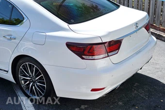 2013 Lexus LS 460 - miniatura 10