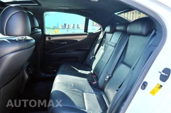2013 Lexus LS 460 - miniatura 15