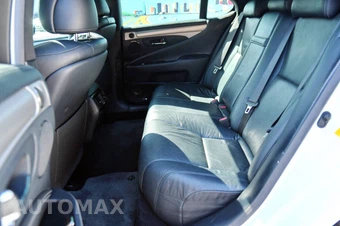2013 Lexus LS 460 - miniatura 16