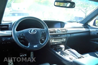 2013 Lexus LS 460 - miniatura 17