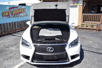 2013 Lexus LS 460 - miniatura 21