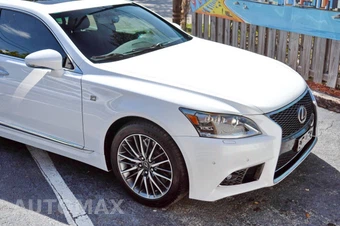 2013 Lexus LS 460 - miniatura 33