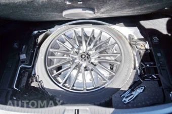 2013 Lexus LS 460 - miniatura 44