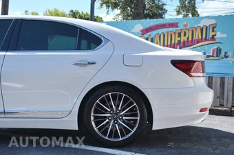 2013 Lexus LS 460 - miniatura 9
