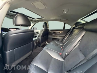 2013 Lexus LS 460 - miniatura 15
