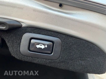 2013 Lexus LS 460 - miniatura 18