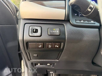 2013 Lexus LS 460 - miniatura 22