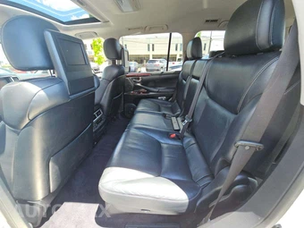 2013 Lexus LX 570 – miniatura 13