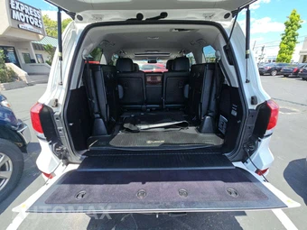 2013 Lexus LX 570 – miniatura 15