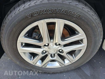 2013 Lexus LX 570 – miniatura 25