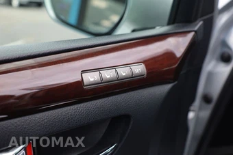 2013 Lexus LX 570 - miniatura 5