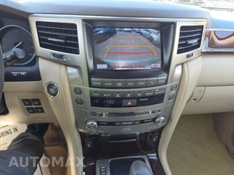 2013 Lexus LX 570 – miniatura 7