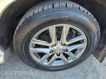 2013 Lexus LX 570 – miniatura 11