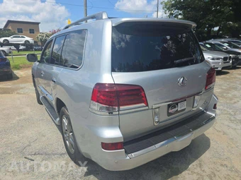2013 Lexus LX 570 – miniatura 2