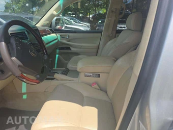2013 Lexus LX 570 – miniatura 6