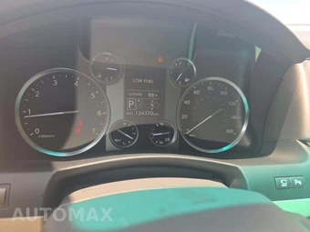 2013 Lexus LX 570 – miniatura 9