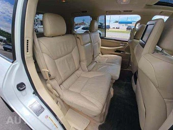 2013 Lexus LX 570 – miniatura 17
