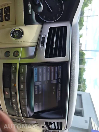2013 Lexus LX 570 – miniatura 26