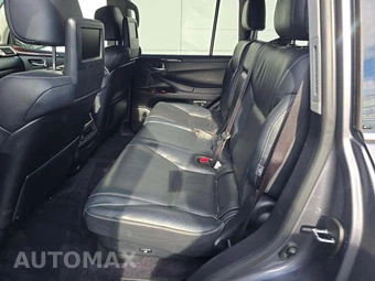 2013 Lexus LX 570 - miniatura 13