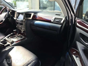 2013 Lexus LX 570 - miniatura 20