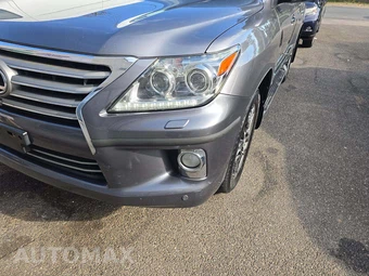 2013 Lexus LX 570 - miniatura 22