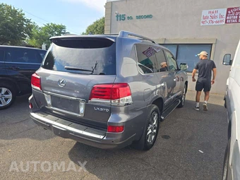 2013 Lexus LX 570 - miniatura 3