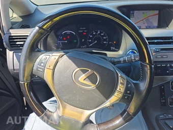 2013 Lexus RX 450h - miniatura 10