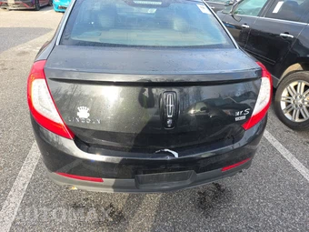 2013 Lincoln MKS - miniatura 5