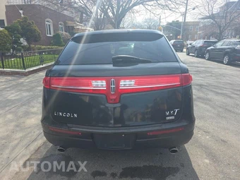 2013 Lincoln MKT Base - miniatura 3