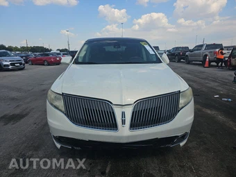 2013 Lincoln MKT EcoBoost – miniatura 2