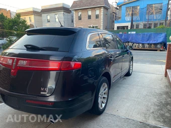2013 Lincoln MKT w/Livery Pkg – miniatura 31