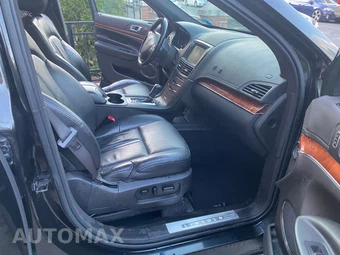 2013 Lincoln MKT w/Livery Pkg – miniatura 34