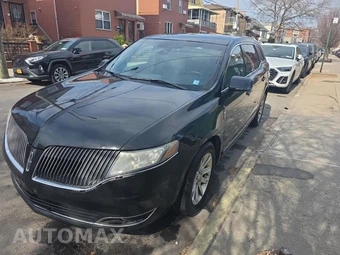 2013 Lincoln MKT w/Livery Pkg – miniatura 4