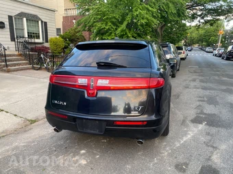 2013 Lincoln MKT w/Livery Pkg – miniatura 54
