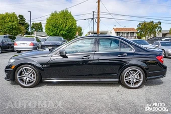 2013 Mercedes-Benz AMG C 63 Sedan - miniatura 8