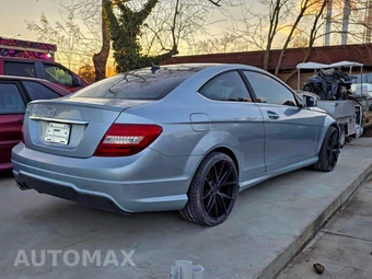 2013 Mercedes-Benz C 250 Coupe – miniatura 2