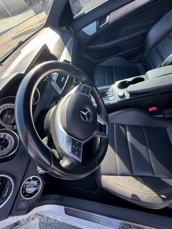 2013 Mercedes-Benz C 250 Coupe – miniatura 15