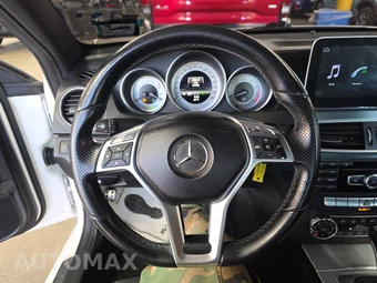 2013 Mercedes-Benz C 250 Coupe - miniatura 10